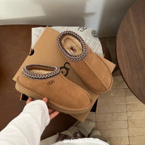 New UGG Tasman Slipper Chestnut - Picture 2 of 8